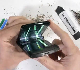 Motorola RAZR лопнул в тесте на прочность