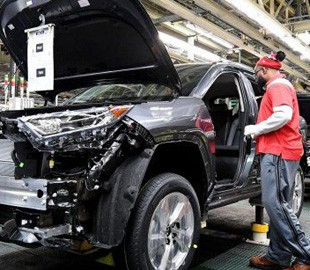 Стало відомо, коли закінчиться чип-криза в автомобільному бізнесі