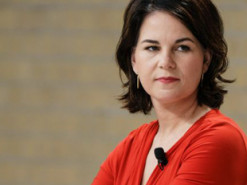 Хакеры взломали почту "зеленых" в Германии. Пострадали аккаунты Бербок и Хабека