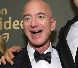 В 2026 году владелец Amazon станет первым в истории планеты триллионером