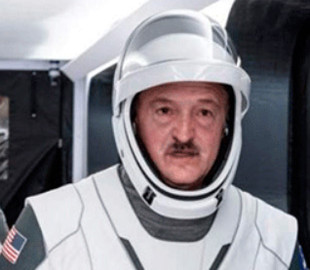 Белорусы попросили Илона Маска запустить Лукашенко в космос