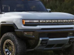 Первый электромобиль Hummer продали в 22 раза дороже обычной цены