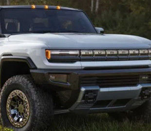 Первый электромобиль Hummer продали в 22 раза дороже обычной цены