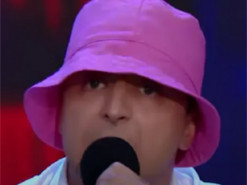 Фото Зеленського у рожевій панамці назвали пророчим