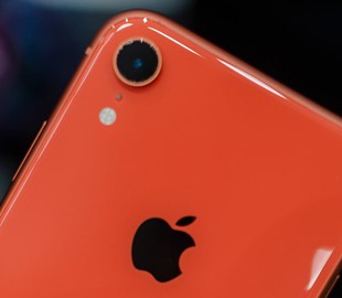 iPhone Xr не умеет снимать настоящие фото с размытием фона