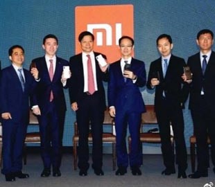 Какими смартфонами пользуются руководители Xiaomi?