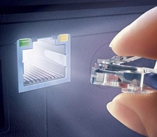 «Перебои» и «совсем пропал»: Жители Донецка жалуются на интернет