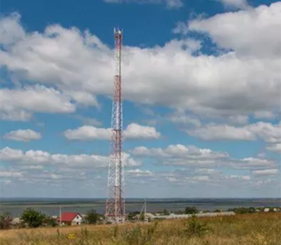 Рада собирается упростить доступ к получению земли под “мобильные вышки”