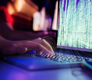 Крупные немецкие корпорации использовали софт, через который хакеры атаковали США