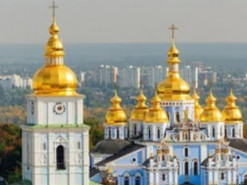 В сети показали уникальные фото Михайловского собора в Киеве до разрушения в 1930-х годах