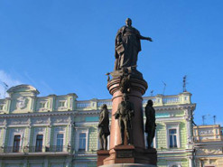 Зеленський звернувся до Труханова з листом щодо знесення пам’ятника Катерині ІІ в Одесі