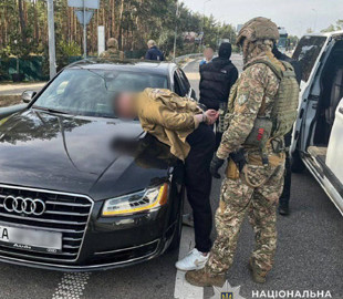 8 років тюрми отримав шахрай, який на Закарпатті ошукав матір полеглого воїна на 6,6 млн грн