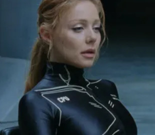 Тіна Кароль позбавляється російської мови у творчості: тепер її хіт "Скандал" звучить англійською