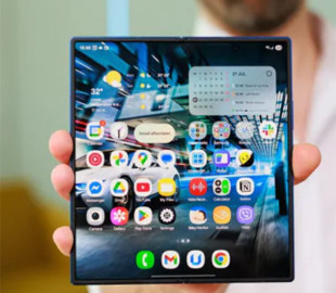 Чому складні смартфони ніколи не стануть такими популярними, як звичайні: експерти пояснили