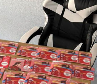 У Києві "кол-центри" заробили на людях близько 18 мільйонів