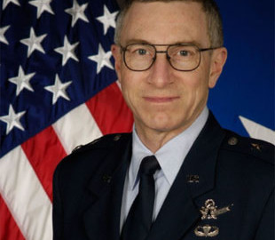 У США загадково зник генерал, який керував секретними програмами про НЛО