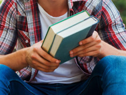 Чи можуть студенти-чоловіки перетинати кордон для навчання