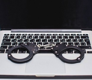 Двое румынских хакеров экстрадированы в США за кражу более $18 млн