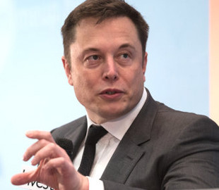 Илон Маск раскритиковал Билла Гейтса за покупку Porsche Taycan