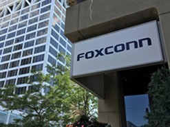 Foxconn набирает 50 тысяч рабочих