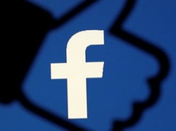 У Шулявского моста появились сразу две страницы в социальной сети Facebook