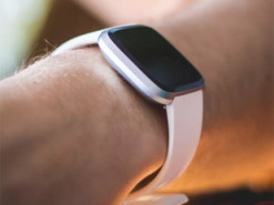 Умные часы Fitbit научатся отслеживать храп