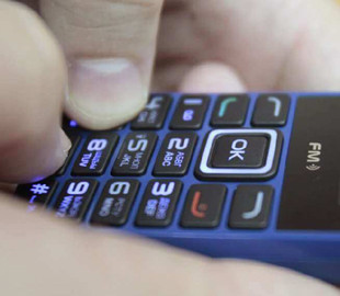 Номер телефона киевлянина по ошибке стал «справочной» линией COVID-19