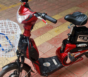 Електричні велосипеди та самокати знижують попит на нафту сильніше, ніж електромобілі