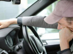 В Украине хотят платить водителям, «сдающим» нарушителей