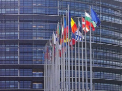 Франция хочет усилить контроль над технологическими компаниями на территории Евросоюза