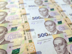 Псевдопрацівник банку вкрав з картки жителя Тернопільщини 28 тис грн