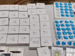 Кіберполіція блокувала масштабний збут фальсифікованої техніки відомої марки