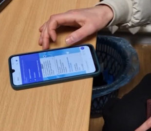 Жінка втратила 38 тисяч гривень, продаючи взуття онлайн