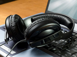 Хобарт Эрл и мировые звезды устроят концерт музыки Джузеппе Верди онлайн в филармонии