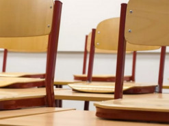 За сутки Киев перевел на "дистанционку" еще 74 класса