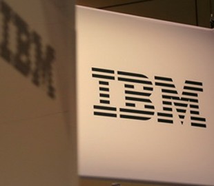 IBM вернулась к прибыли, но продажи падают