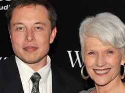 Мэй Маск поздравила сына с 50-летием, опубликовав фото новорожденного Илона