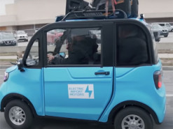 У Китаї продають незвичайний електрокар за ціною iPhone