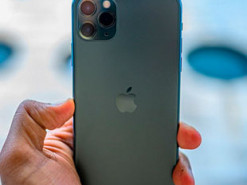 Капитализация Apple превысила $2.42 трлн