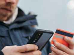 Розрахунки картками не припинялись: як атака на "Київстар" вплинула на банки