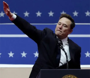 Tesla звільнила менеджера, який поскаржився на нацистські жарти Ілона Маска