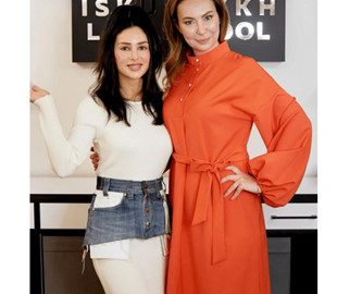 Спідниця поверх сукні: Злата Огнєвіч продемонструвала незвичний образ