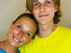 Катя Осадча опублікувала рідкісне фото з 19-річним сином і відповіла, чи воює він