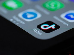 В Италии умер ребенок, который решил повторить опасный челлендж в TikTok