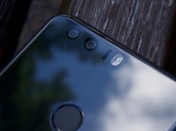 Huawei Honor 8 все же получит EMUI 8.0