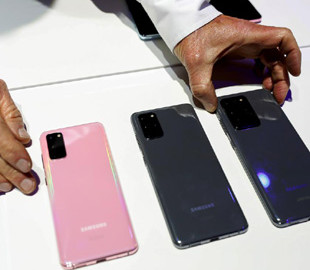 Фанаты требуют разблокировать весь потенциал экрана Samsung Galaxy S20