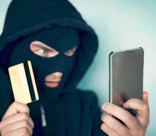 Чернігівщина: шахрай під виглядом банкіра заволодів коштами жінки
