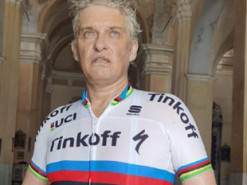 Олігарх Олег Тиньков відмовився від російського громадянства