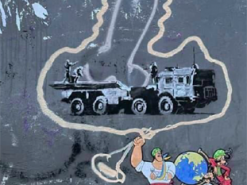 У Києві невідомі вже встигли «удосконалити» графіті Banksy