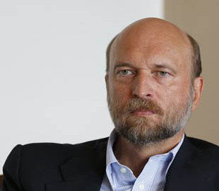 Беглый российский бизнесмен Пугачев опубликовал фото дочерей Путина